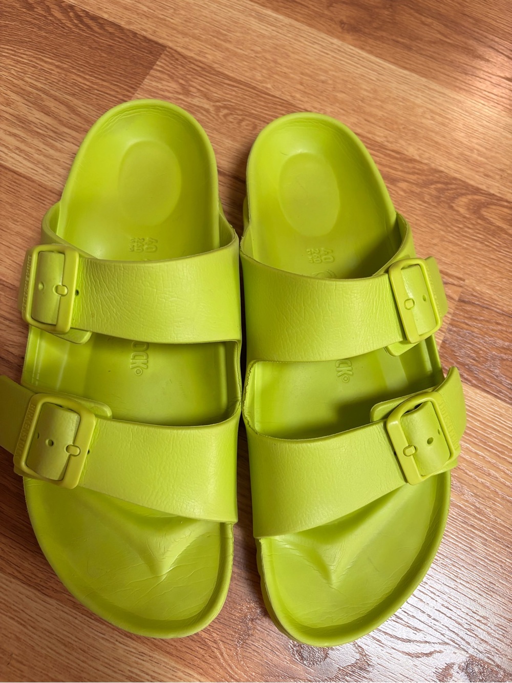 Birkenstock Arizona Eva Sandals EU 40 Regular Width Neon Green Womenβs 9 Menβs 7